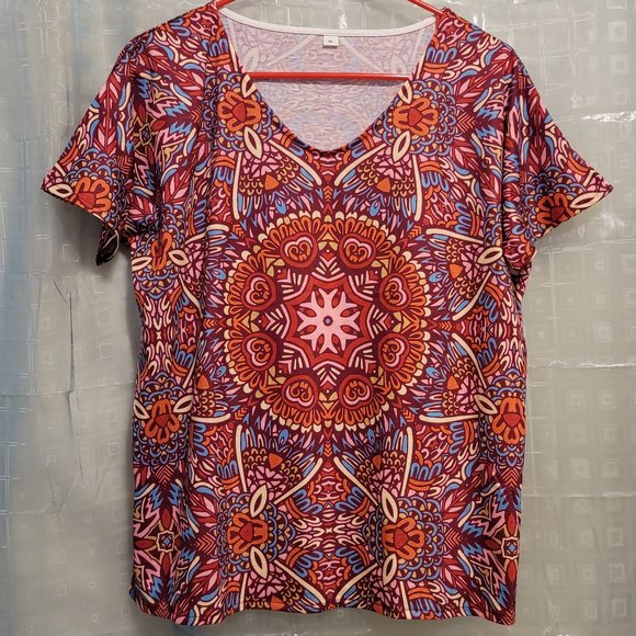 MANDALA SHORT SLEEVE COTTON TOP - LIKE NEW - Picture 1 of 4